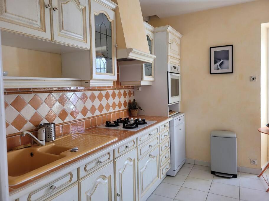 Maison Au Calme A 2 Pas Du Port Cancale Eksteriør billede